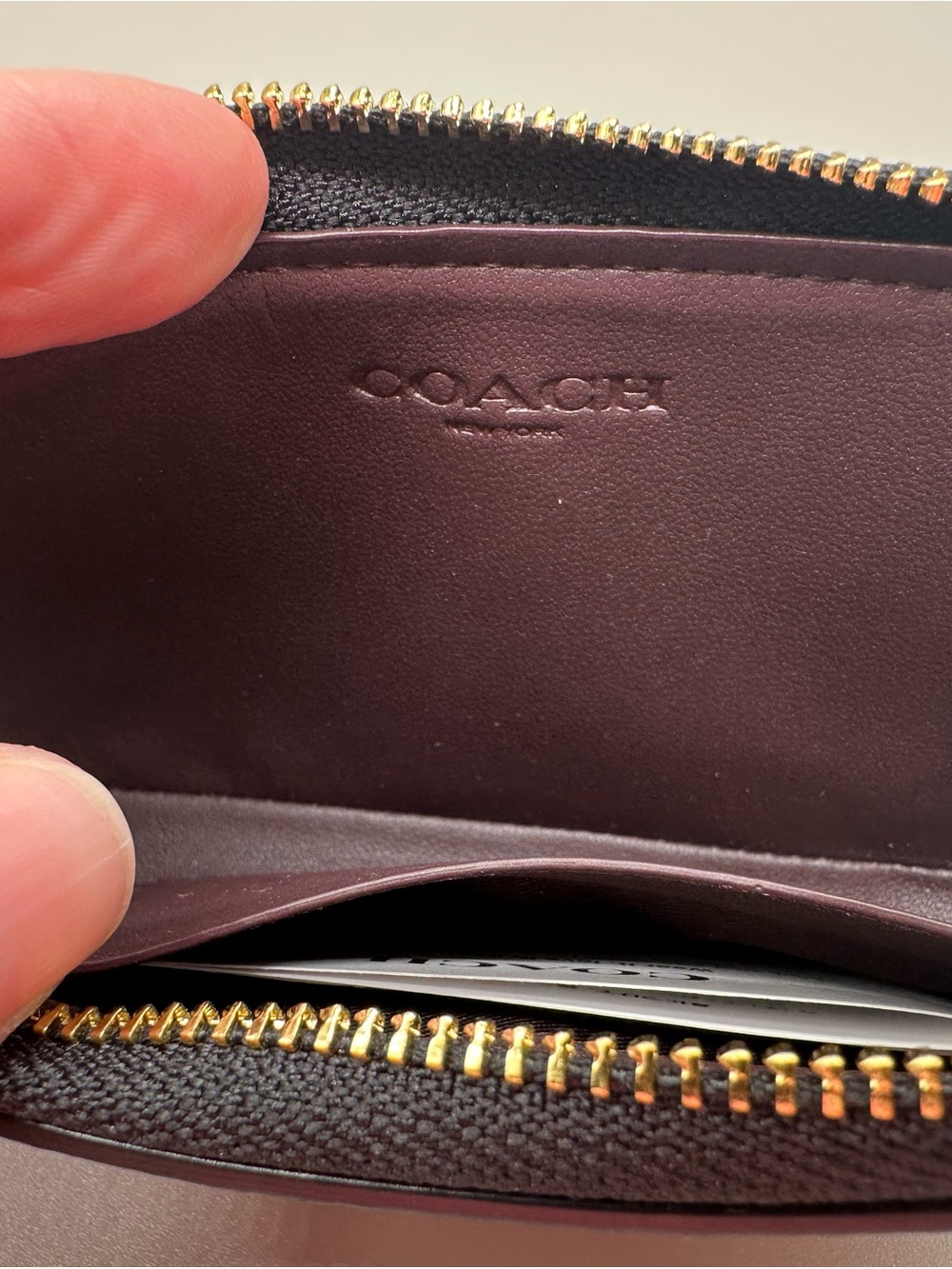 Coach Multifunction Zip Card Case Black Pebbled Leather with Gold tone Hardware - Picture 5 of 5